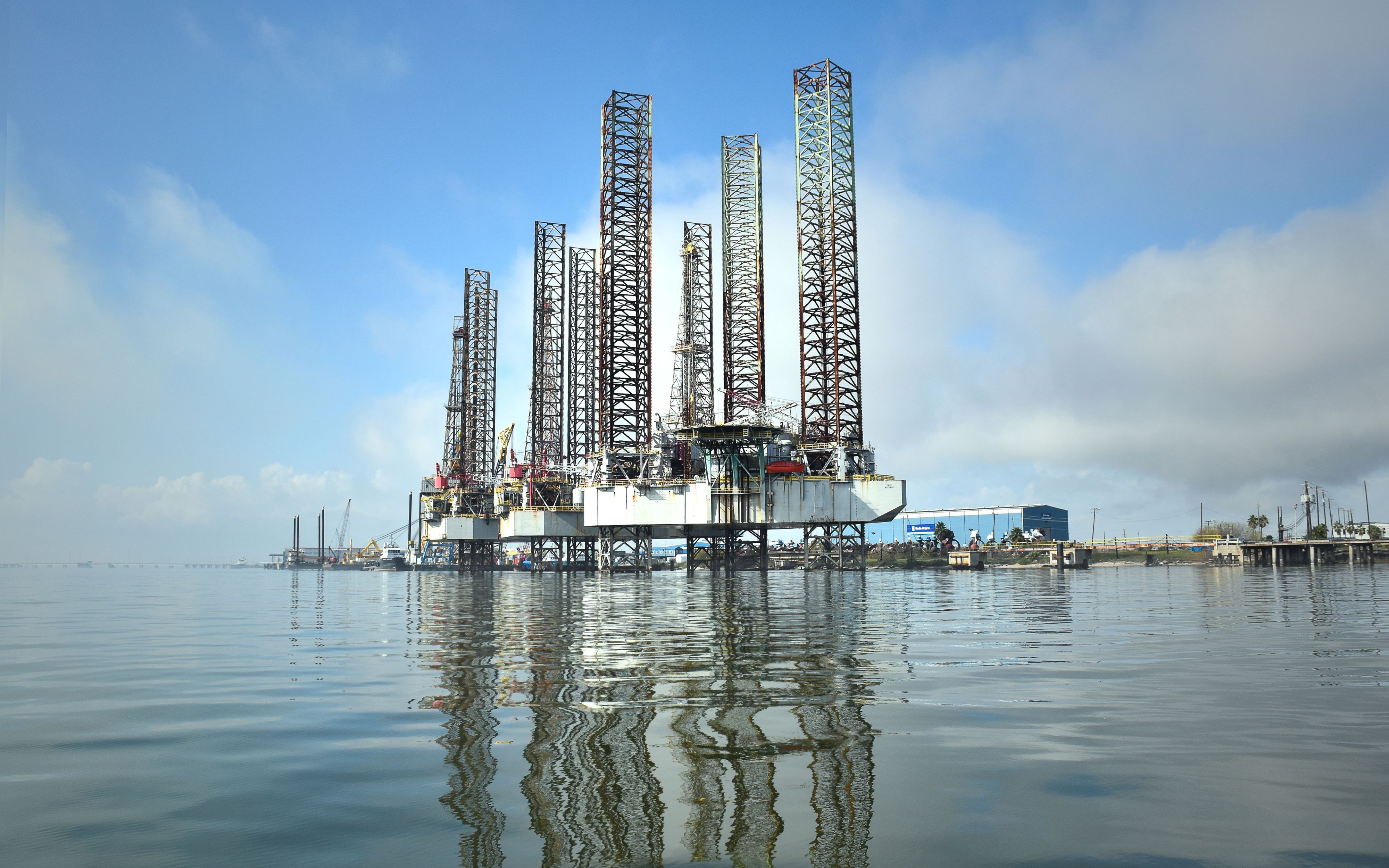 Onshore and Offshore Energy Fundamental